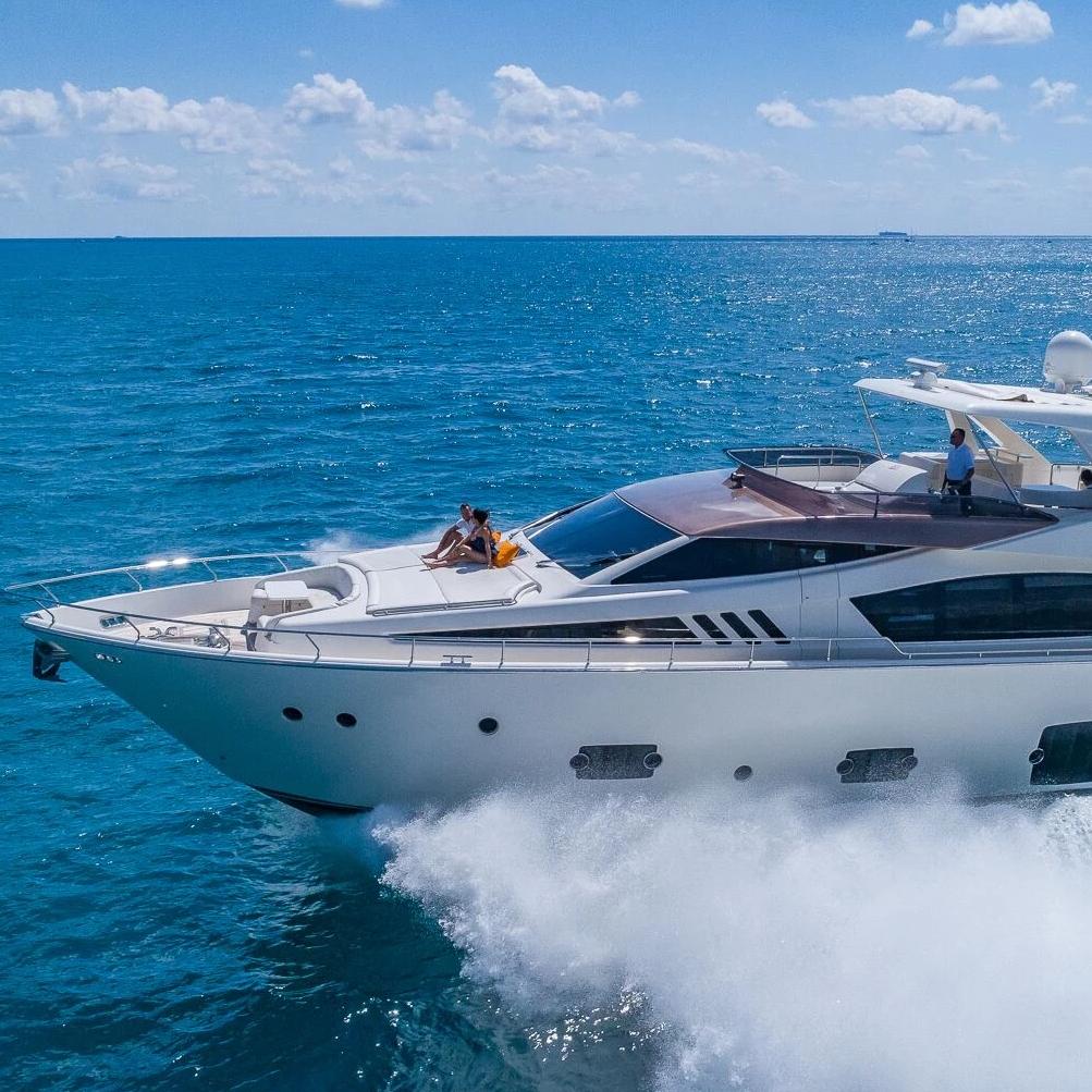 80 Foot Yacht Rental: Luxury Sailing Adventures Await