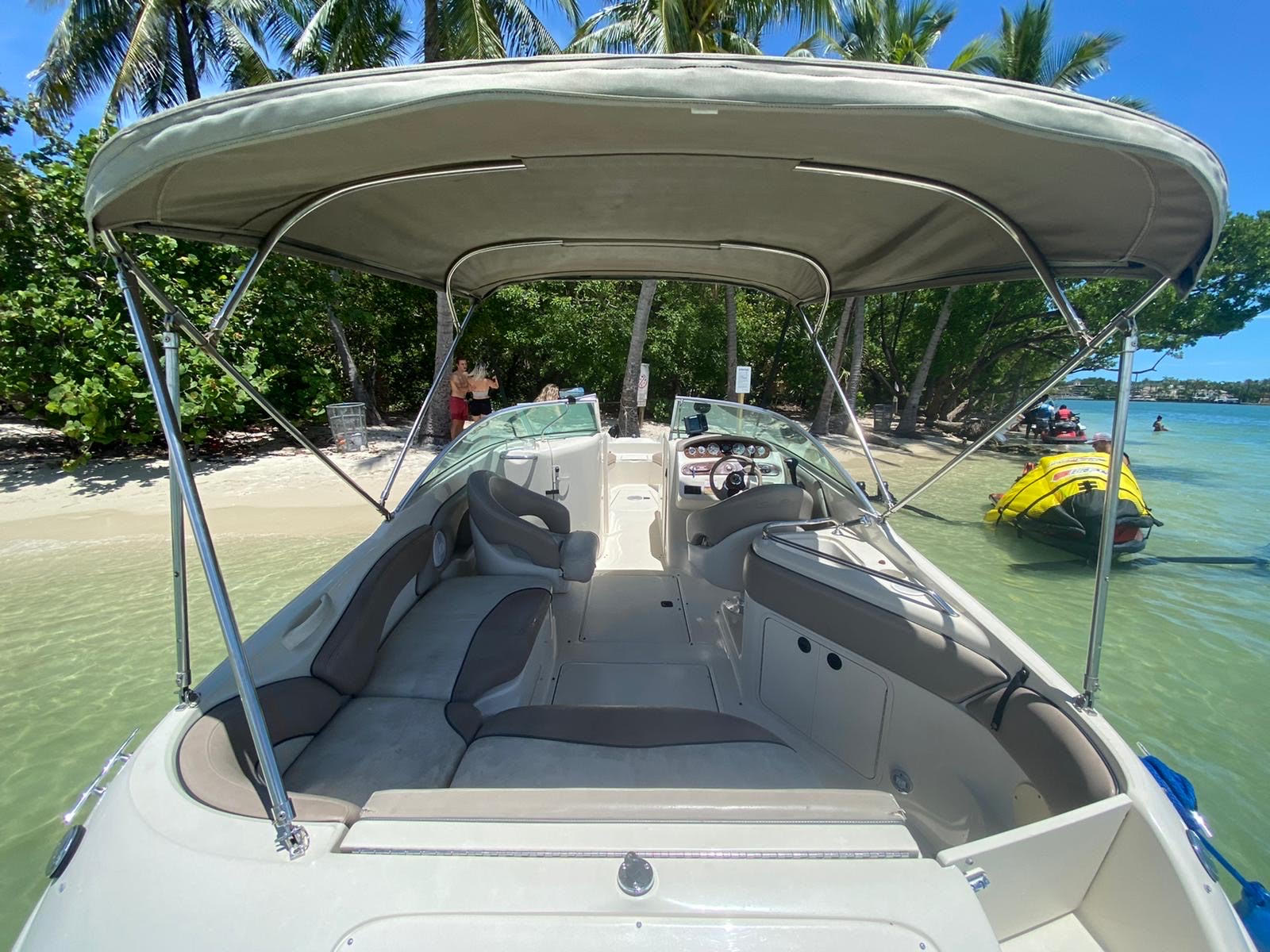 26 Foot Sea Ray Boat Rental In Miami FL